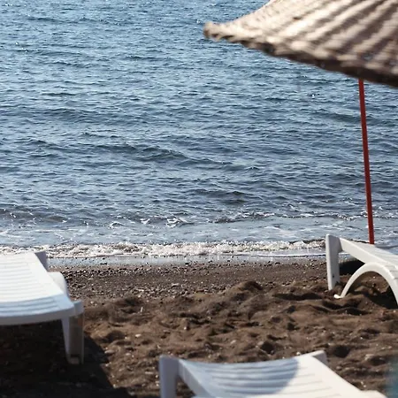 Assos Mitillini Hotel