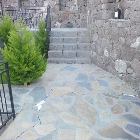 Assos Mitillini Sokakagzi