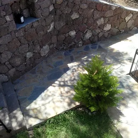 Hotel Assos Mitillini *